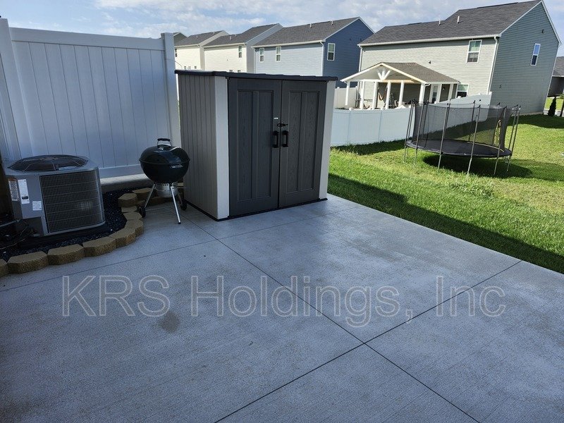 AVAILABLE NOW-Practically New 3 BR, 2.5 Bath Townhome, Great Harrisonburg Location property image