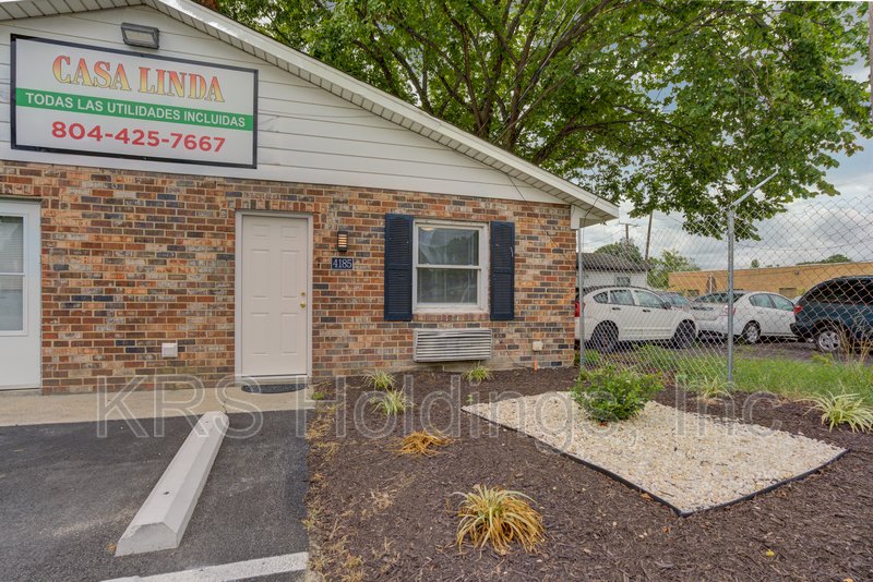 Beautiful 1 Bed 1 Bath Apartment All Utilities Included ! property image