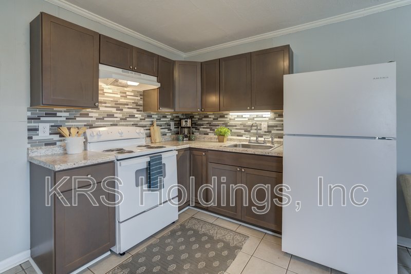 Beautiful 1 Bed 1 Bath Apartment All Utilities Included ! property image