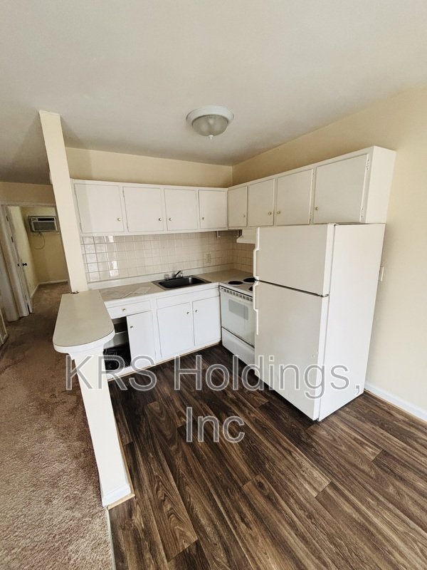Bright property image