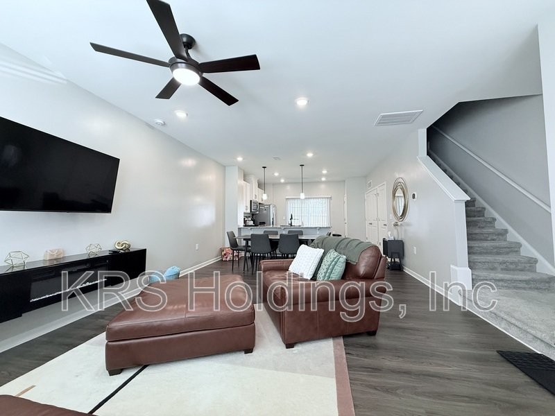 Immaculate Raleigh Townhome property image