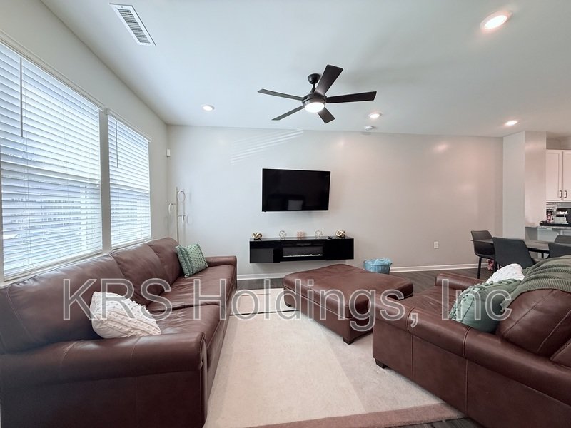 Immaculate Raleigh Townhome property image