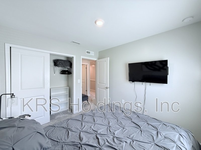 Immaculate Raleigh Townhome property image