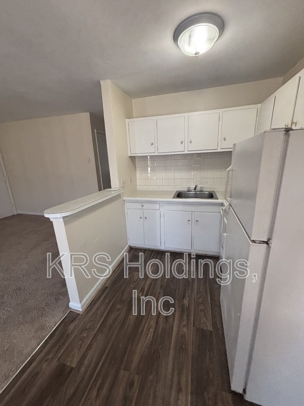 Bright property image