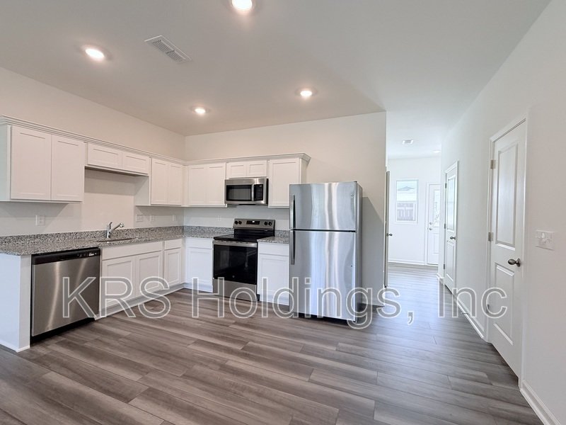 BRAND NEW CONSTRUCTION IN DURHAM! property image