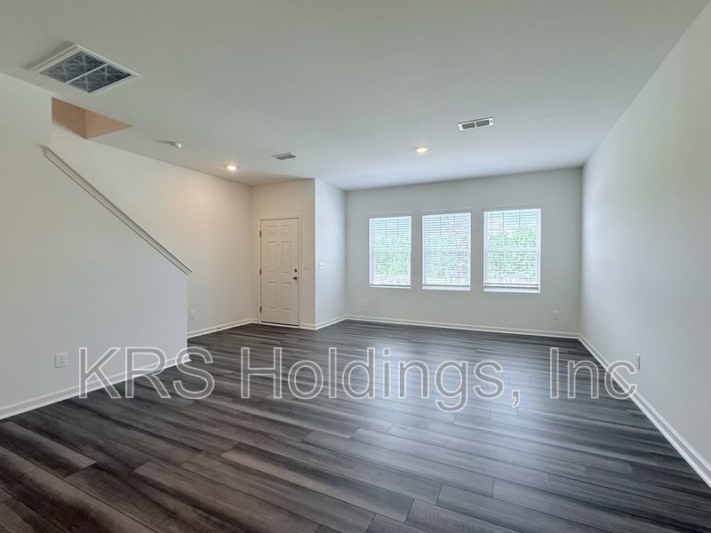 BRAND NEW CONSTRUCTION IN DURHAM! property image