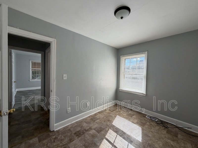 Bright property image