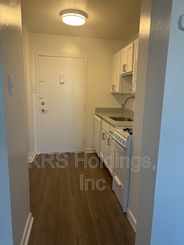 Bright property image