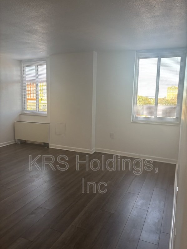 Bright property image