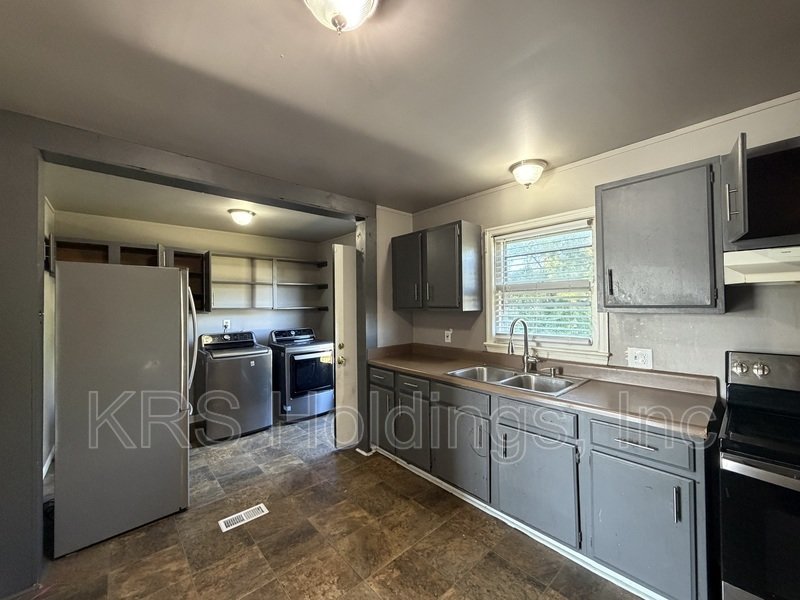 Charming property image
