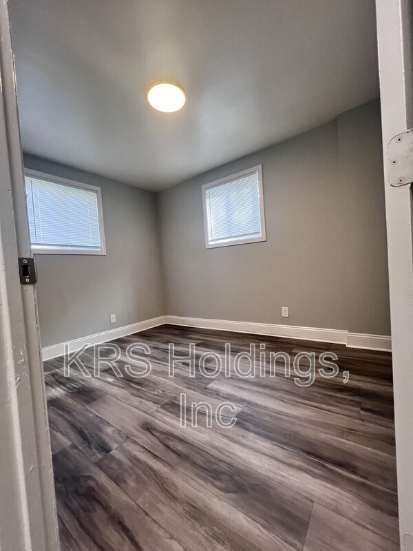 2102 Phaup st Unit B property image
