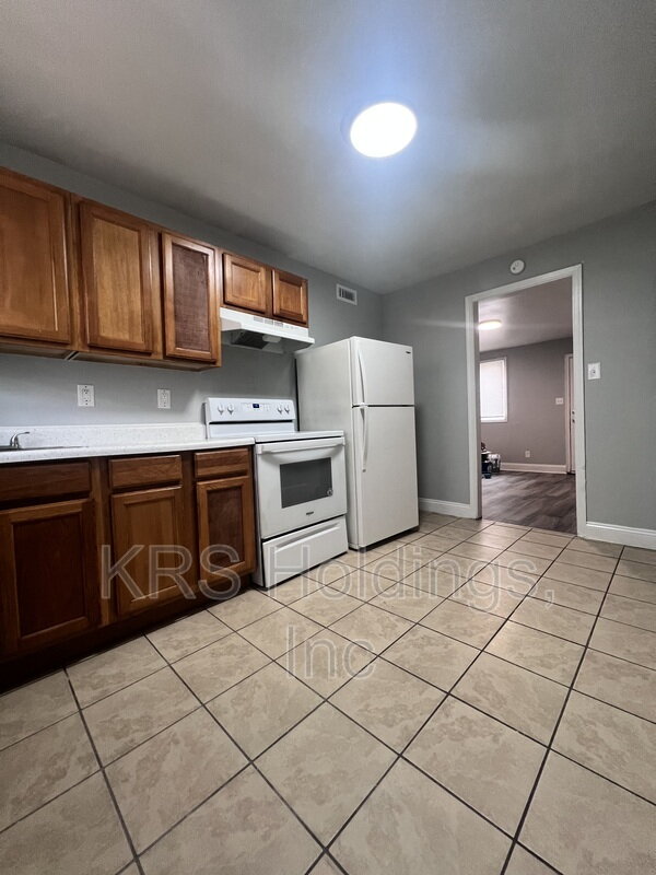 2102 Phaup st Unit B property image