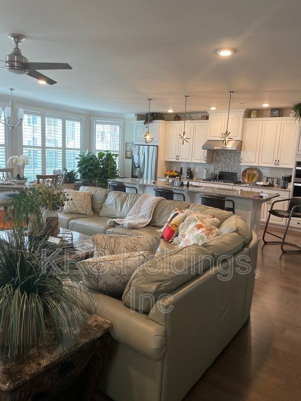 FREE RENT! Beautiful 2BR, 2BA Street-Level Ranch Condo in Cottages at Brier Creek property image