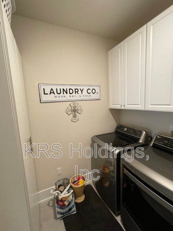 FREE RENT! Beautiful 2BR, 2BA Street-Level Ranch Condo in Cottages at Brier Creek property image