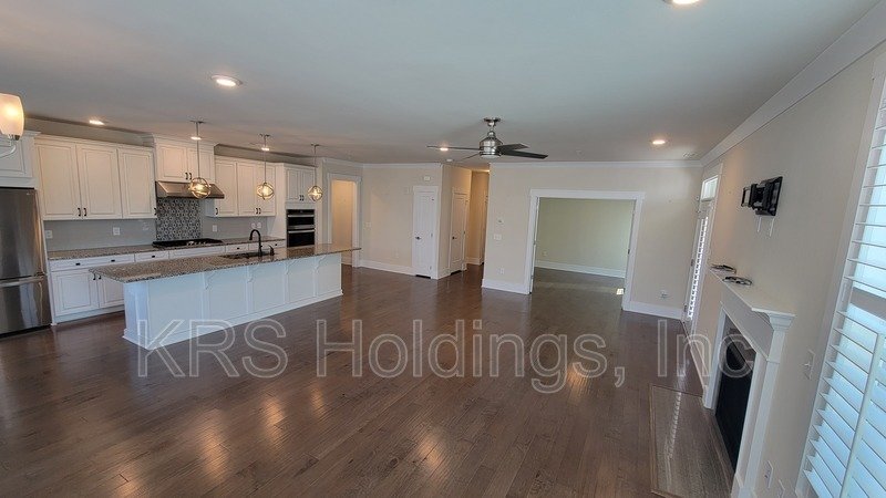 FREE RENT! Beautiful 2BR, 2BA Street-Level Ranch Condo in Cottages at Brier Creek property image