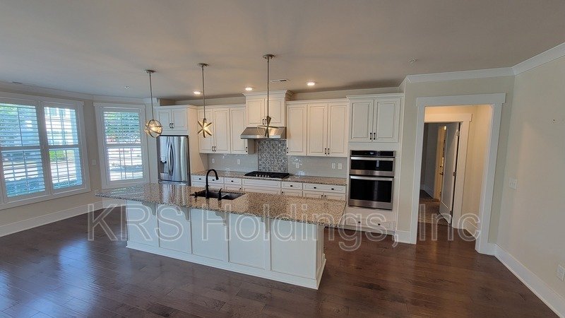 FREE RENT! Beautiful 2BR, 2BA Street-Level Ranch Condo in Cottages at Brier Creek property image