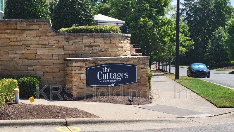 FREE RENT! Beautiful 2BR, 2BA Street-Level Ranch Condo in Cottages at Brier Creek property image