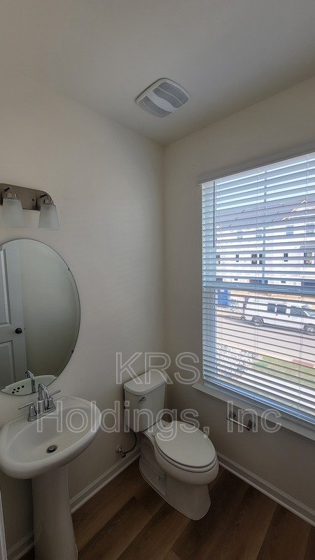 Luxurious Townhome in Amazing Wendell Location! property image