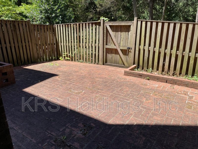 Bright property image