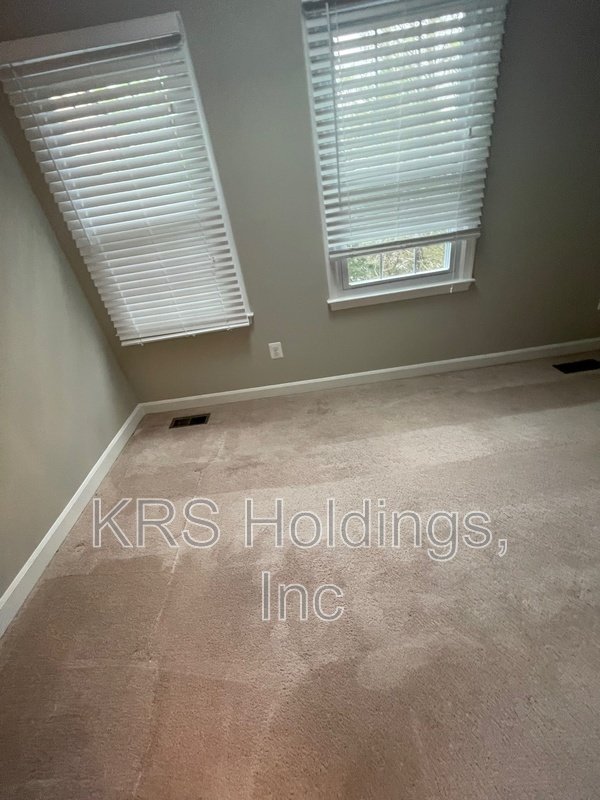 Bright property image