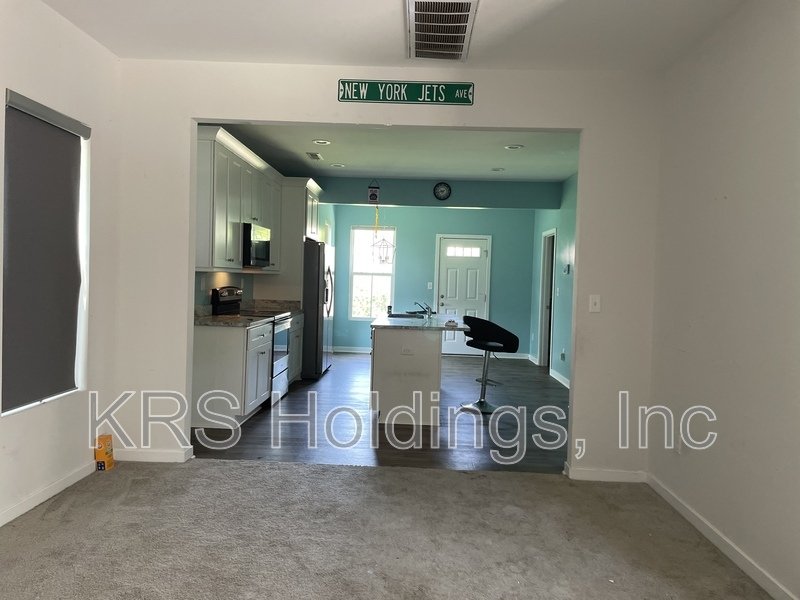 Bright property image