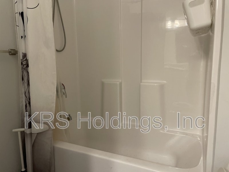 Bright property image