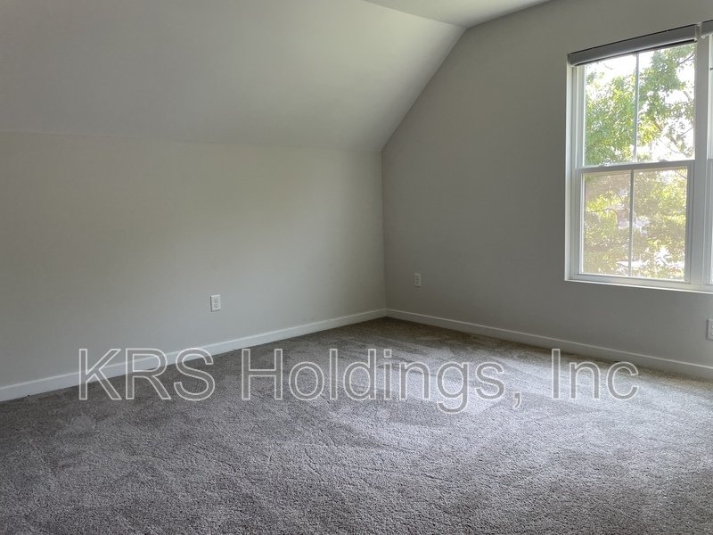 Bright property image