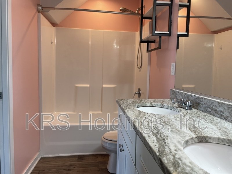 Bright property image